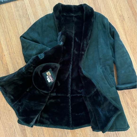 Vintage Green Shearling Coat - Picture 5 of 6